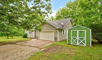 21445 Lawrence 2074, Ash Grove, MO 65604