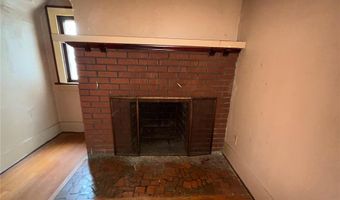 1548 Highland Ave, Alton, IL 62002