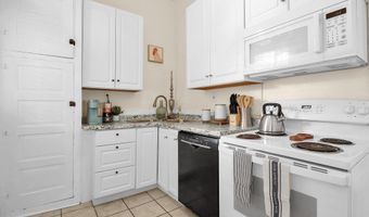 174 Reinhard Ave, Columbus, OH 43206
