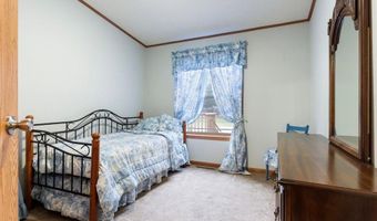 216 Hazel St N, Backus, MN 56435