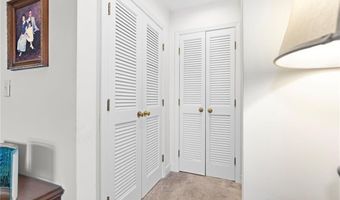 119 Corey Ln, Middletown, RI 02842