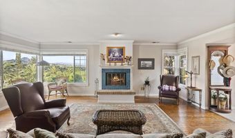 8140 Pasadena Ave, La Mesa, CA 91941
