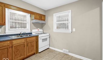 2308 W 16th St, Anderson, IN 46016