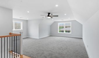 14 Stacey Ln 2, Chester, NH 03036