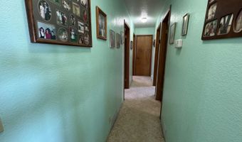 1204 3rd Ave NE, Bowman, ND 58623