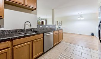 120 W Oakbrook Dr, Ann Arbor, MI 48103