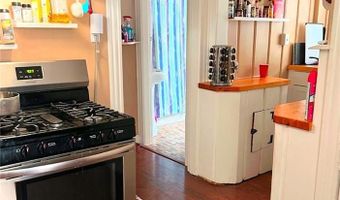 9 Southern St, Cranston, RI 02920