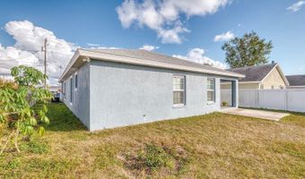 316 BENNETT St, Auburndale, FL 33823