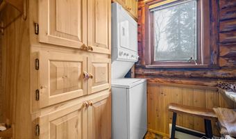 15868 N Fish Lake Rd, Chickaloon, AK 99674