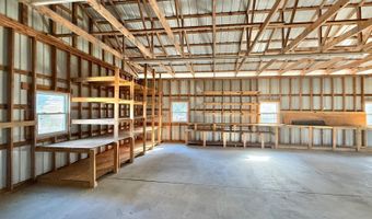 66 Meadow Ln, Barnwell, SC 29812