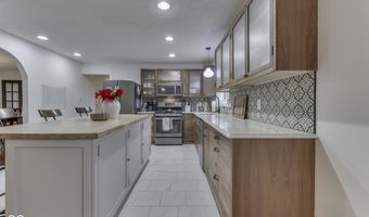 311 S County Road 550 E, Avon, IN 46123