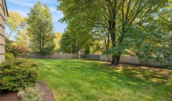 35 Greenfield Rd, Cumberland, RI 02864