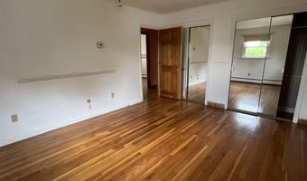 277 Pearl St, Bangor, ME 04401