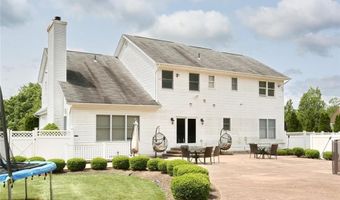 6 Margo Ct, Airmont, NY 10901