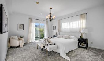 1921 Malcolm Ave 201, Los Angeles, CA 90025