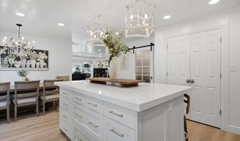 128 W PHEASANTBROOK Cir N, Centerville, UT 84014
