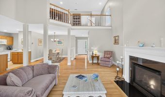 4 Hollyhock Knoll Ct 4, Bourne, MA 02532