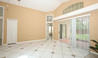 1052 ROYAL OAKS Dr, Apopka, FL 32703