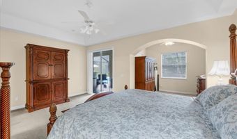 921 CLASSIC VIEW Dr, Auburndale, FL 33823