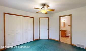 1724 Middle Point Dr, Alger, MI 48610