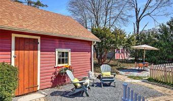 324 Pleasant St, East Providence, RI 02916