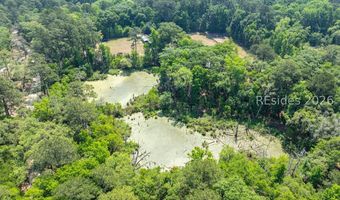 18 Quiet Cove Way, Beaufort, SC 29907