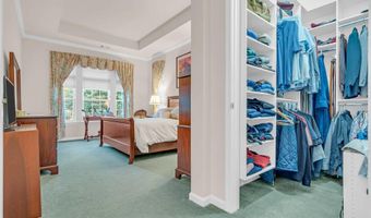 9 Hingham Ln, Barnegat, NJ 08005