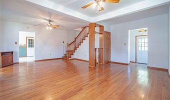 4165 E Texas Rd, Allentown, PA 18103
