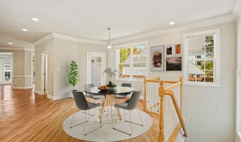 5604 HOOVER St, Bethesda, MD 20817