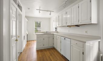 9 Pleasant St, Bath, ME 04530