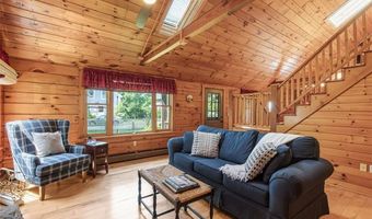 14 Barker Ave, Warren, RI 02885
