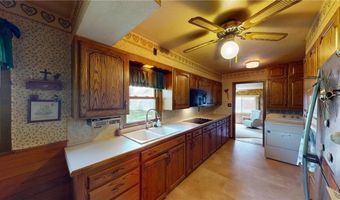 904 Clausen Ave, Albert Lea, MN 56007