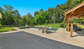 222 BASTIAN Ln, Allentown, PA 18104