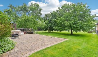 42280 N Center St, Antioch, IL 60002