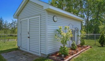 613 Island View Dr, Alpena, MI 49707