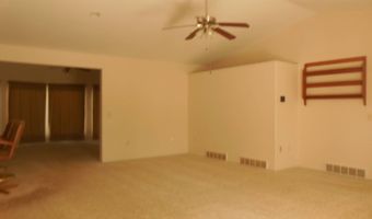 941 S 1st St, Albion, NE 68620