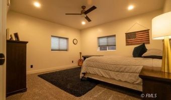 425 Pioneer St, Colorado City, AZ 86021
