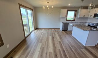 1309 18th St NE, Austin, MN 55912