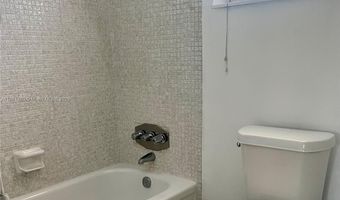 2825 NE 201st Ter M214, Aventura, FL 33180