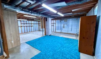 205 S Traster St, Altamont, KS 67330