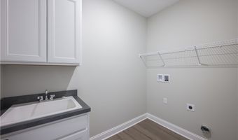 913 Arthur Trl, Aurora, OH 44202