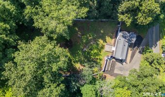 49 Old Middle Rd, Brookfield, CT 06804