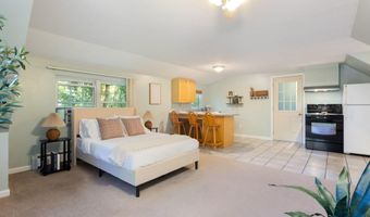 352 Log Cabin Rd, Arundel, ME 04046