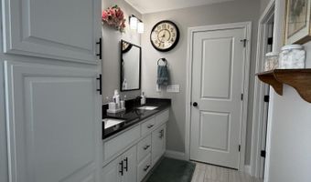 127 Hidden Valley Dr, Bardstown, KY 40004