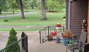 3050 Gaineswood Ave, Baxter Springs, KS 66713