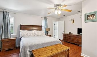 701 MEHLE St, Arabi, LA 70032