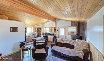 5500 Gold Ridge Rd, Calder, ID 83808
