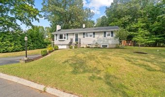 35 Skytop Rd, Andover, NJ 07860