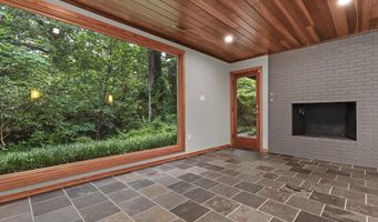 6921 AYR Ln, Bethesda, MD 20817