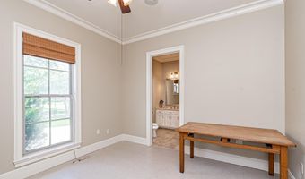 17744 Pecan Shadows Dr, Baton Rouge, LA 70810